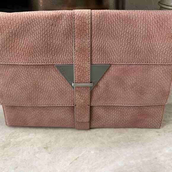 BCBG Generation pink ostrich print clutch purse NWT - Picture 3 of 12